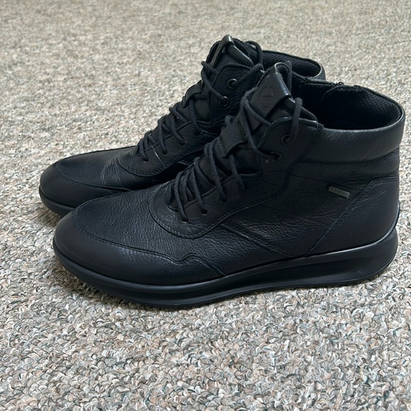 **GORTEX**Brand new never worn Ecco Gortex black leather booties. Size 40 - Picture 1 of 8